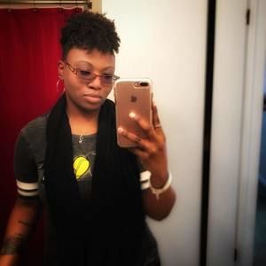 Meet your Posher, Lashaun